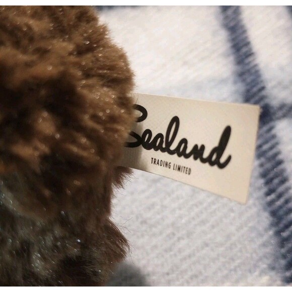 New Zealand Bird Kiwi and Friends Plush Kiwi Brown Sitting Souvenir 6" Plush - Picture 8 of 9